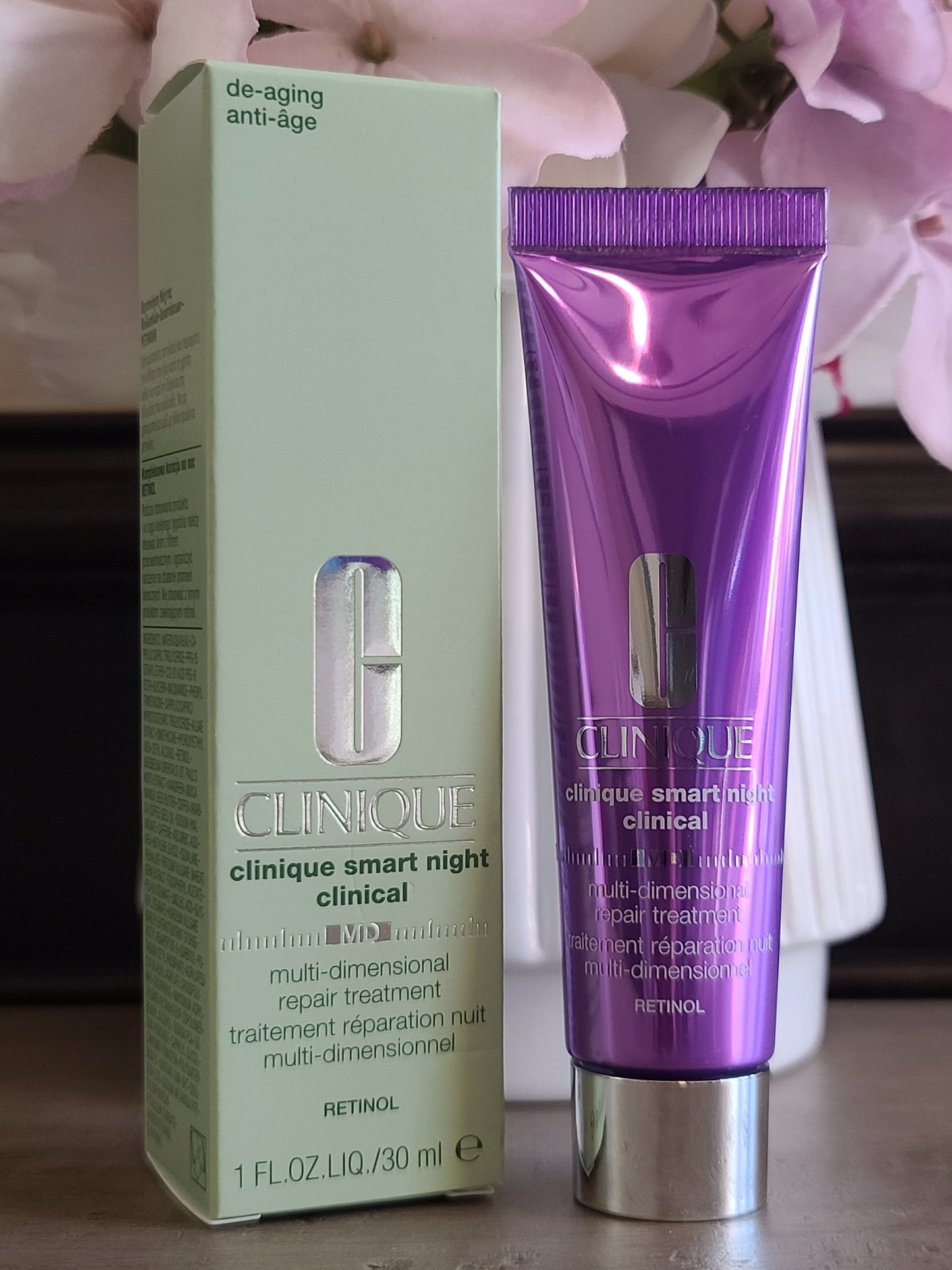 Clinique Smart Night Clinical Multi-Dimensional Repair Treatment Retinol